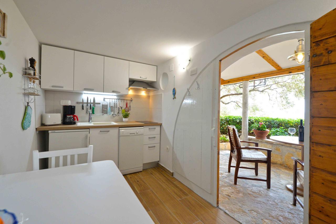 Sea Side Apartment Murter Exterior foto